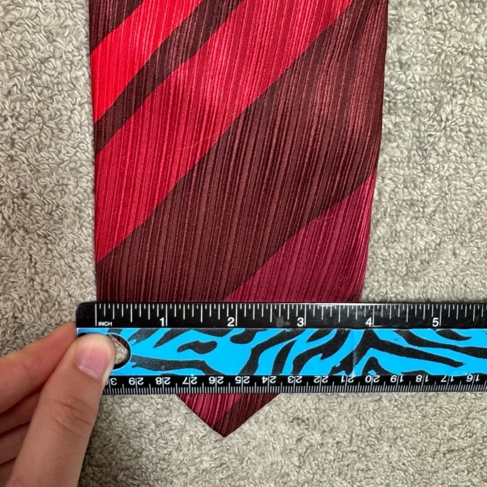 Unlisted Kenneth Cole Mens Red Burgundy Striped 100% Silk Necktie Hand Sewn